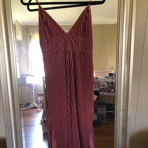 Velvet midi Kendall and Kylie dress